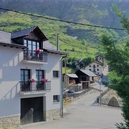 Apartaments Pont Romanic Espot Exterior foto