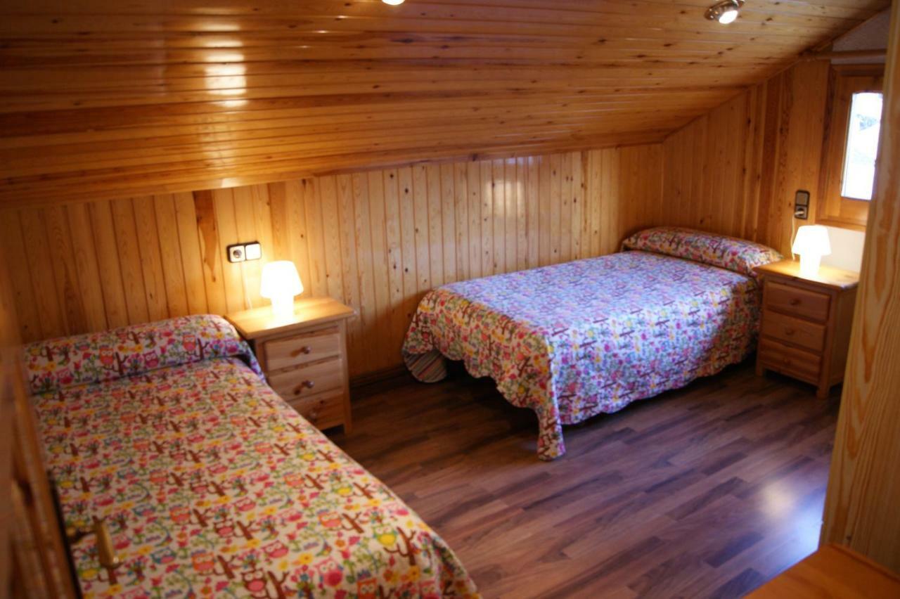 Apartaments Pont Romanic Espot Exterior foto